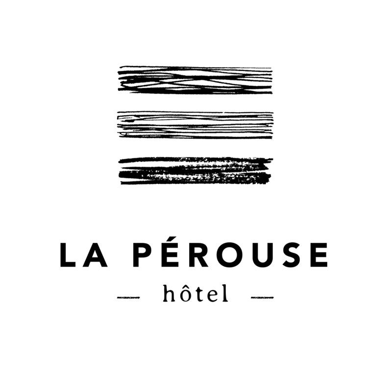 logo hotel la perouse nantes